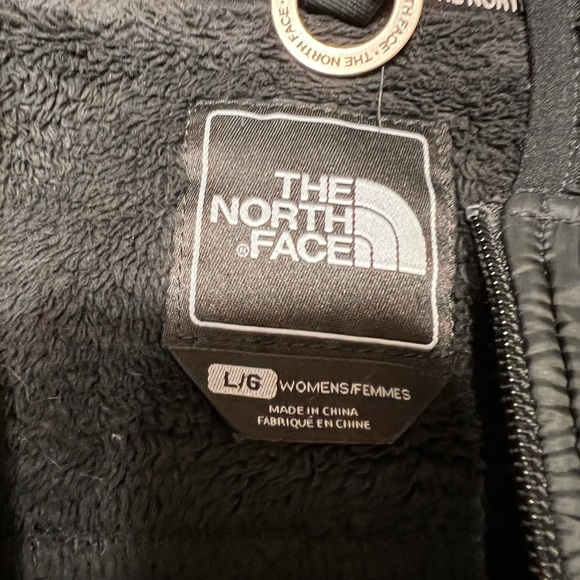 The North Face hooded furry fleece jacket size large - Picture 4 of 6